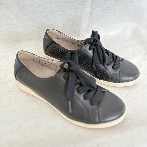 Dansko Orli‎ Womens Size 7.5 Shoes Black Leather Sneakers EU 38 Comfort - Picture 2 of 6